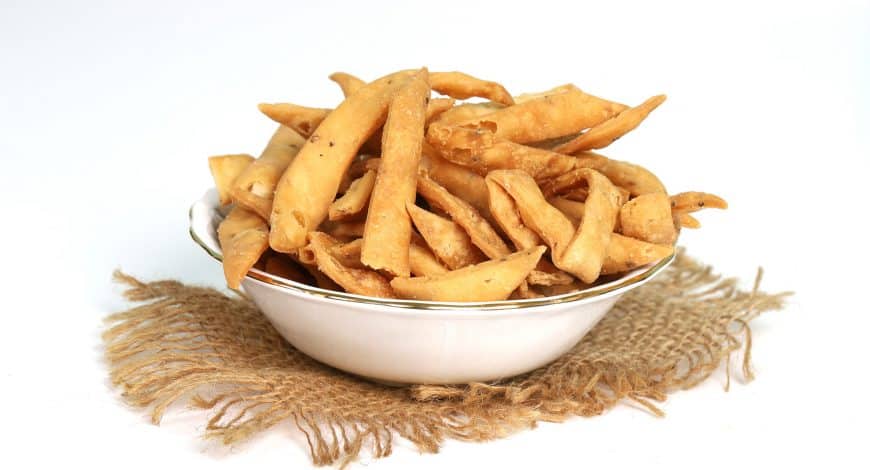 Dadi Special Namak Pare, Home-Made, 1kg, Best Tea time snack.